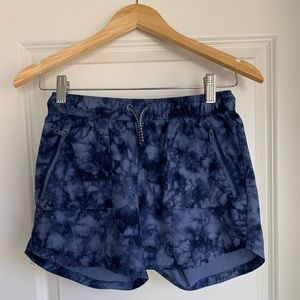 Athleta Girl Blue Tie-Dye Shorts XL/14